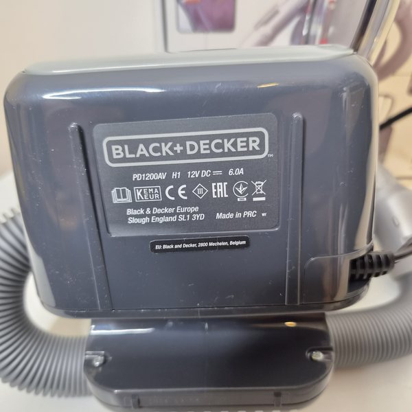 Typenschild: PD1200AV, H1, 12 V DC 6,0 A, EU-Vertretung Mechelen.