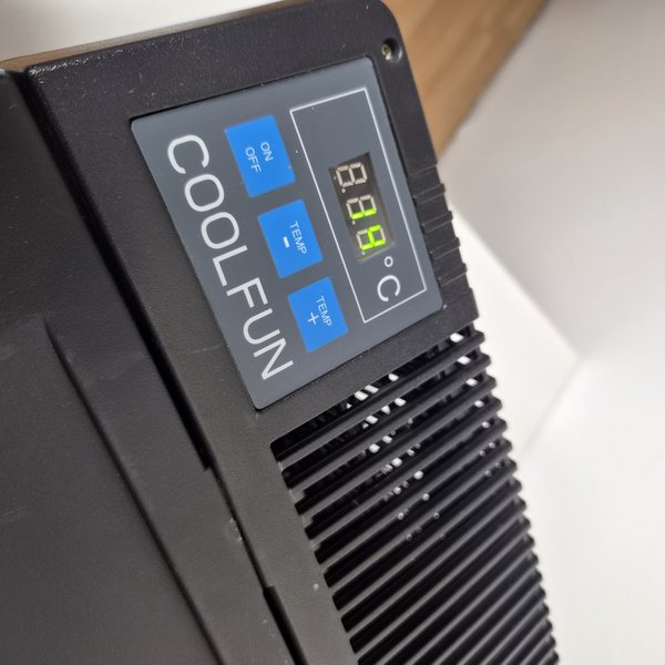 Während des Tests: das Display zeigt 9 Grad.