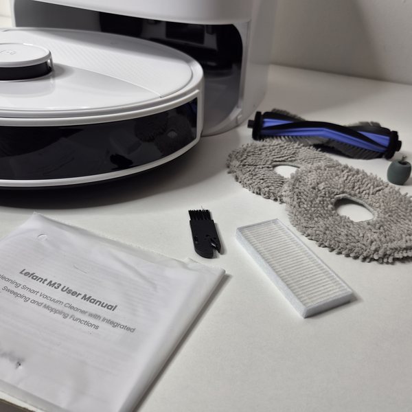 Zubehör und die Bedienungsanleitung „Lefant M3 User Manual“.